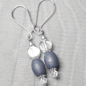 Cute Quirky Gray Glass dangle SemiHoops earrings Silver earrings Romantic   474■